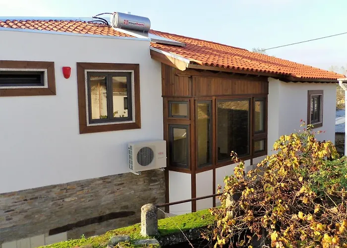 Casa Do Ferrador 度假居 米兰德拉